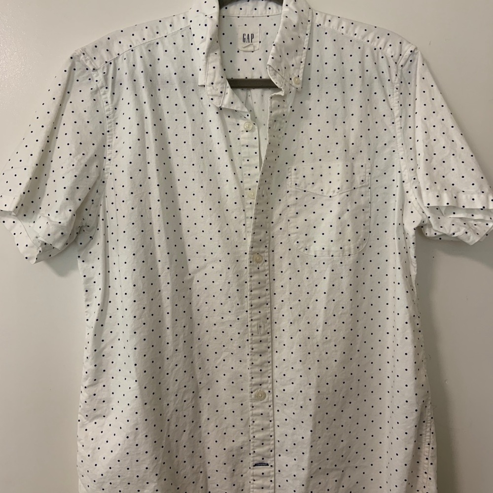 Gap Polka Dot Button Down Short Sleeve Shirt